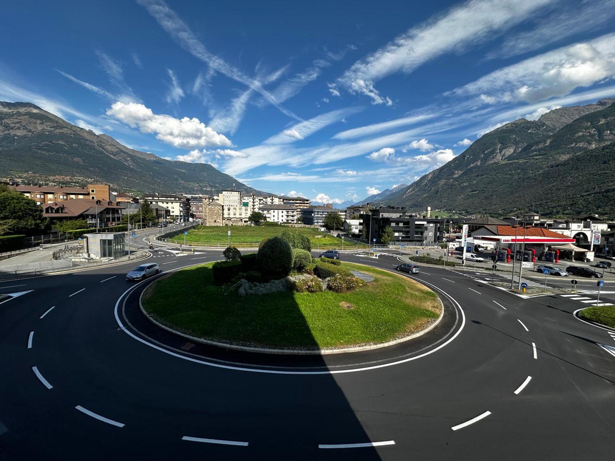 Aosta Center Holidays Apartments Kültér fotó