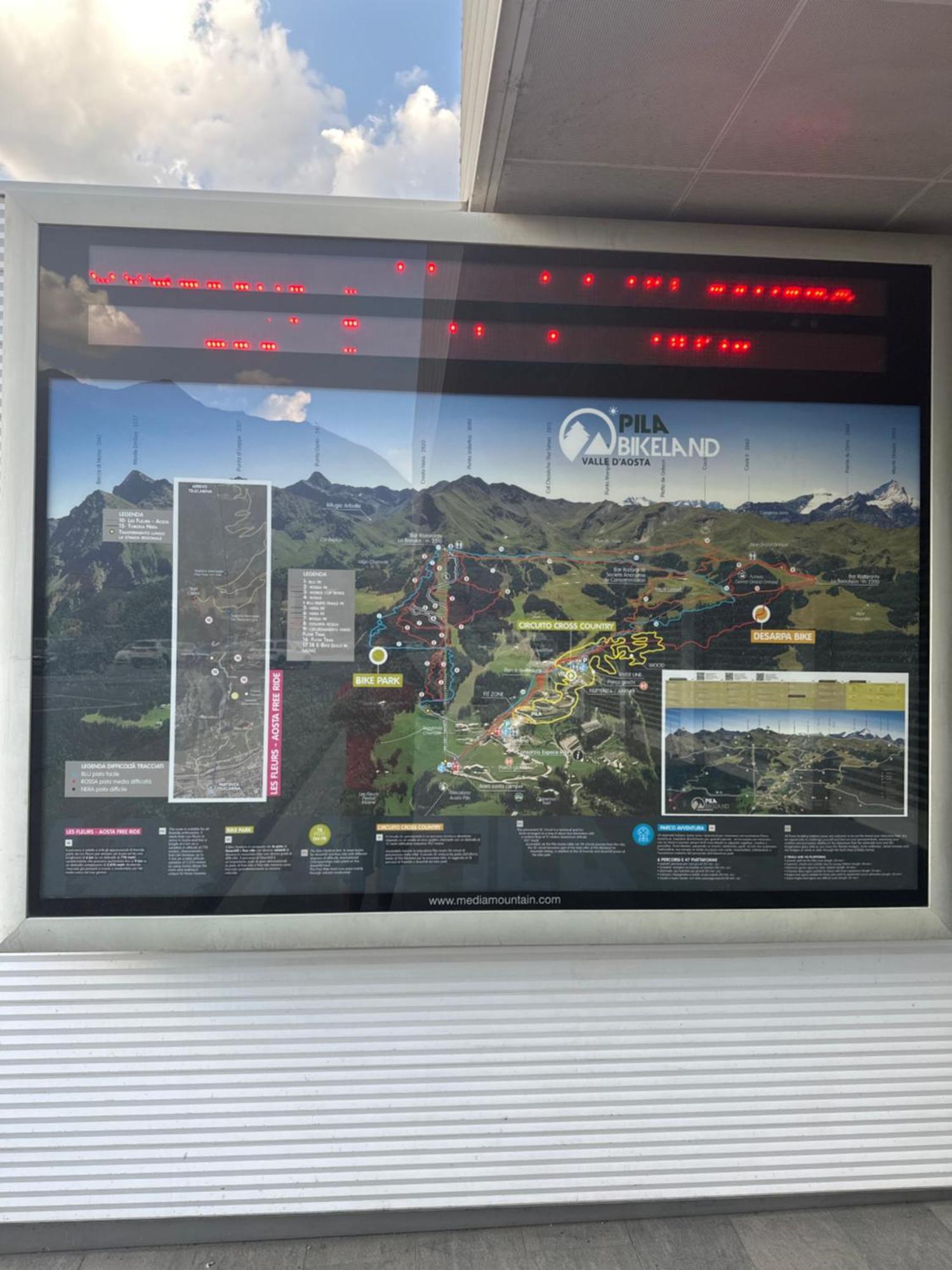 Aosta Center Holidays Apartments Kültér fotó